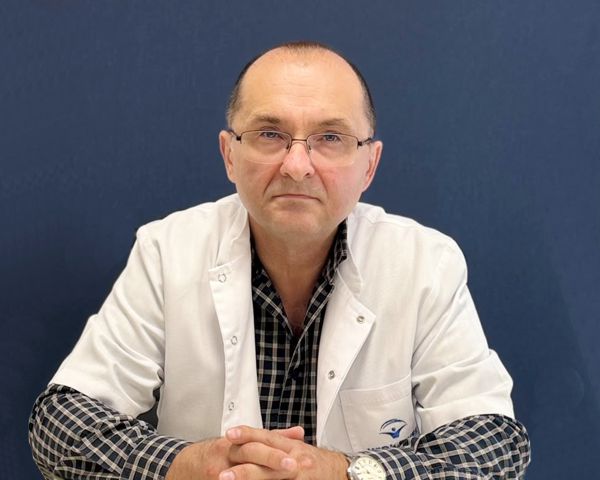 Dr. Adrian Ciocan