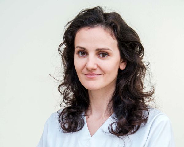 Dr. Elena Capcelea