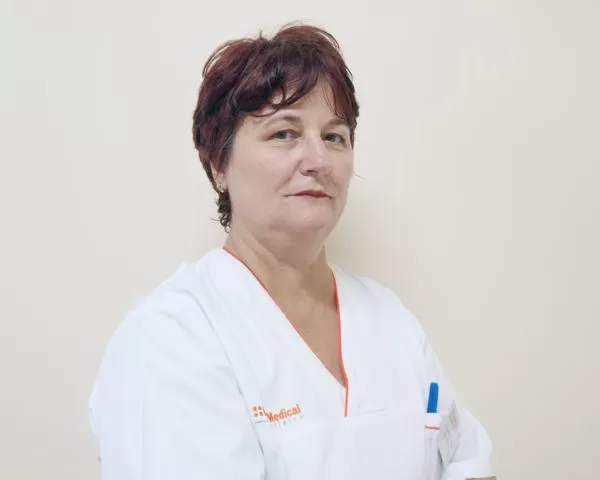 Dr. Mariana Manac